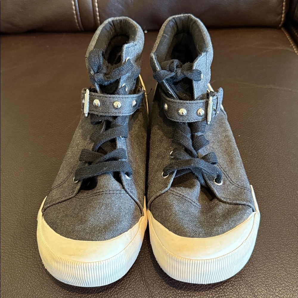 Rocket Dog Women's Grey and White Trainers
